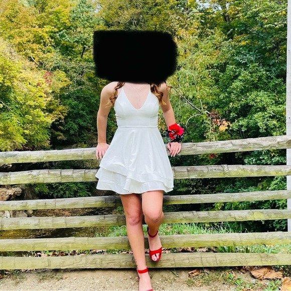 white dress windsor The Savannah in Brocade which flaunts white florals on a white background Windsor Amalia Bow A-Line Satin